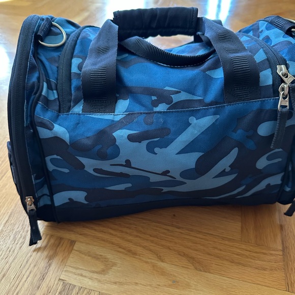 Pottery Barn Kids Blue Camouflage duffel “Nicholas” - Picture 3 of 7